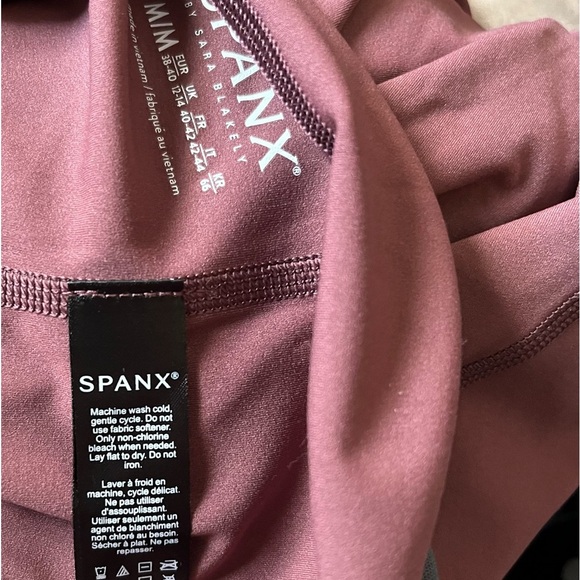 Spanx by Sara Blakely Mauve Leggings Size Medium - Picture 8 of 9